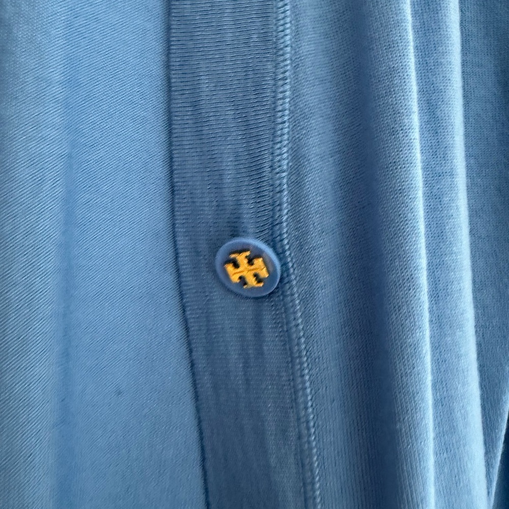 Tory Burch 
Cardigan
Used. Worn 1 time.
